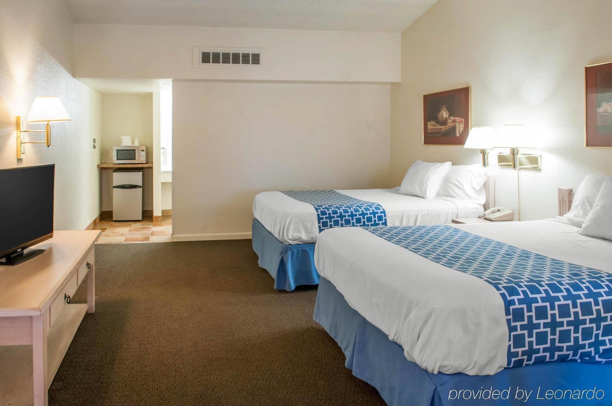 Rodeway Inn Whites City Kültér fotó
